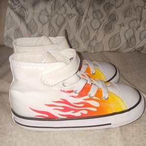 Flames converse